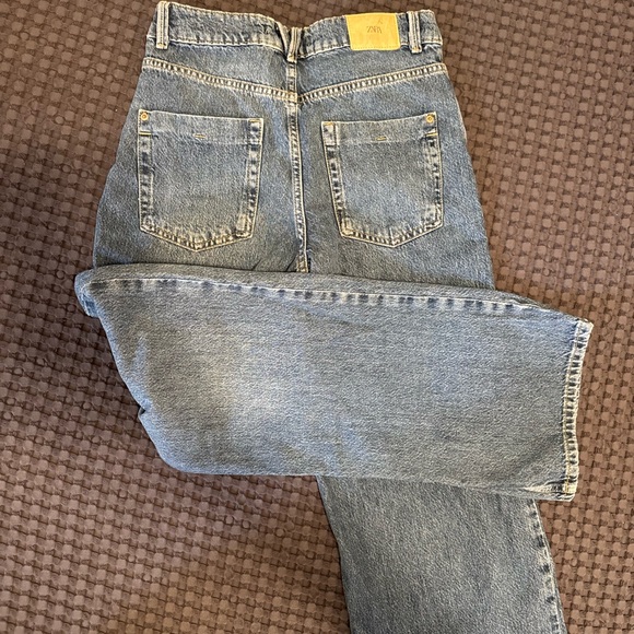 Zara Denim - Zara Women’s Straight Light Blue Denim Jeans